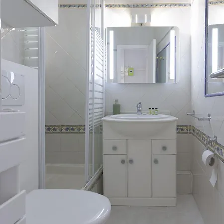 Un Ecrin Au Suquet - Studio, Clim, Balcon, Plage, Palais Des Festivals * Cannes